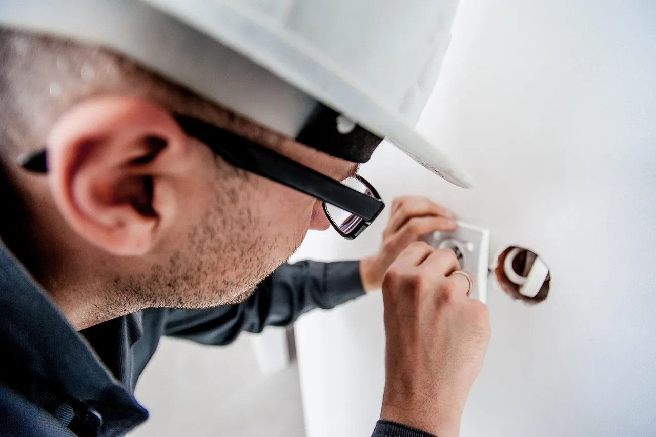 electrician, repair, electricity, socket, professional, electric, worker, builder, man, male, helmet, work, electrician, electrician, electrician, electrician, electrician, repair, electricity, electricity, worker, work. Which electrical contractor work pays best